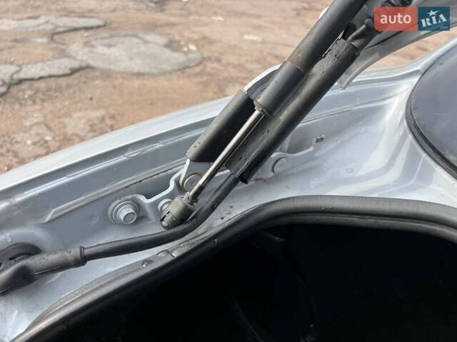 Серый Мазда 6, объемом двигателя 1.8 л и пробегом 300 тыс. км за 4300 $, фото 37 на Automoto.ua
