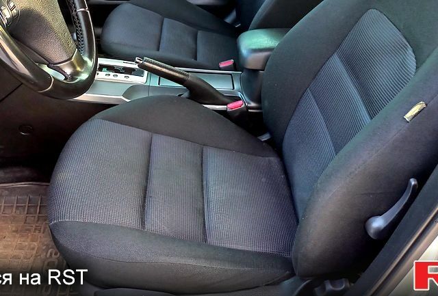Серый Мазда 6, объемом двигателя 2 л и пробегом 187 тыс. км за 5500 $, фото 5 на Automoto.ua