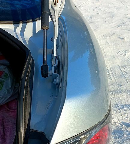 Серый Мазда 6, объемом двигателя 2 л и пробегом 187 тыс. км за 5500 $, фото 12 на Automoto.ua