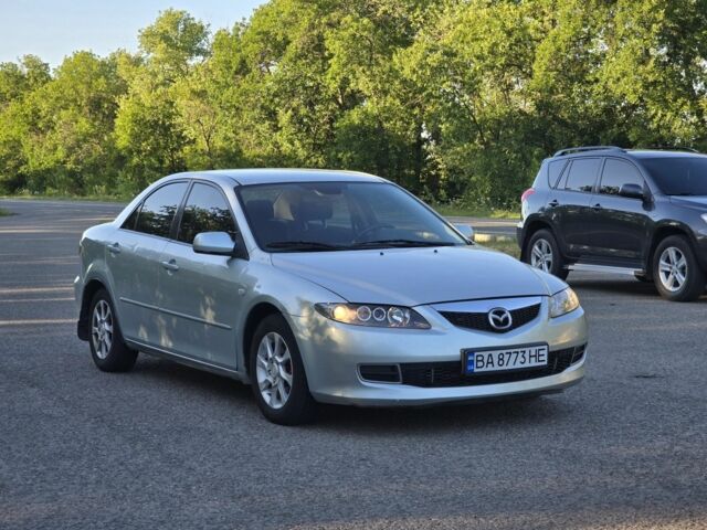 Серый Мазда 6, объемом двигателя 2 л и пробегом 213 тыс. км за 3350 $, фото 2 на Automoto.ua