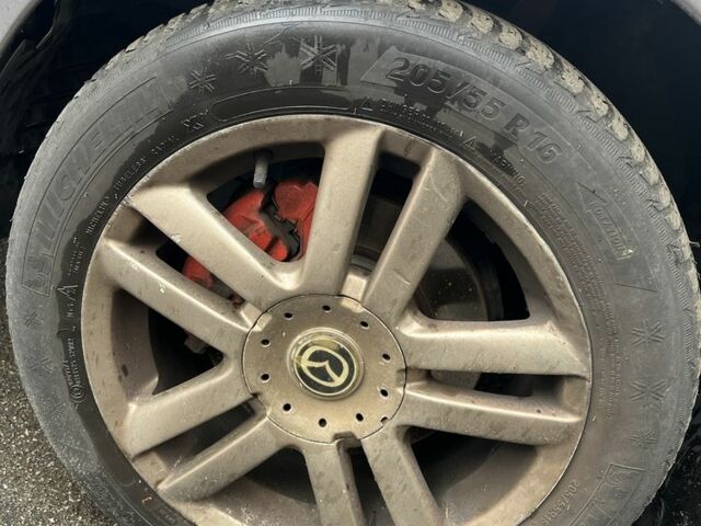 Серый Мазда 6, объемом двигателя 2 л и пробегом 304 тыс. км за 3700 $, фото 10 на Automoto.ua