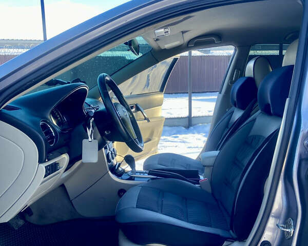 Сірий Мазда 6, об'ємом двигуна 2 л та пробігом 234 тис. км за 6000 $, фото 5 на Automoto.ua