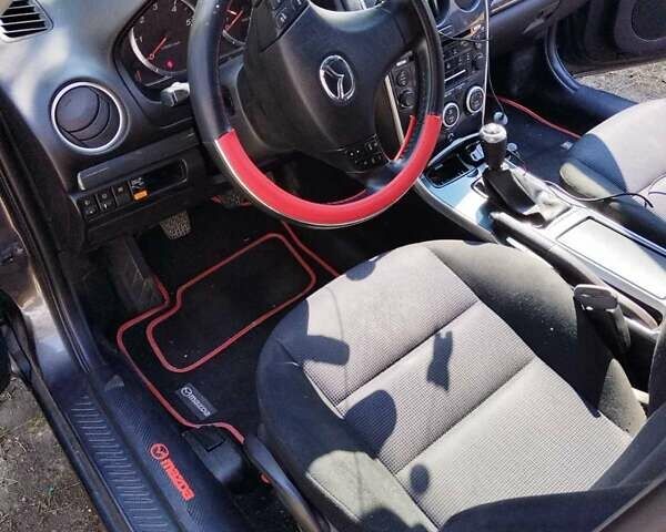 Серый Мазда 6, объемом двигателя 2 л и пробегом 340 тыс. км за 5000 $, фото 18 на Automoto.ua