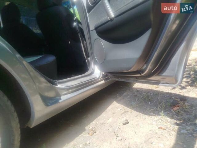 Сірий Мазда 6, об'ємом двигуна 2 л та пробігом 202 тис. км за 4000 $, фото 34 на Automoto.ua