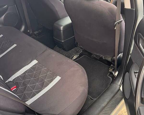 Серый Мазда 6, объемом двигателя 2 л и пробегом 260 тыс. км за 4900 $, фото 15 на Automoto.ua