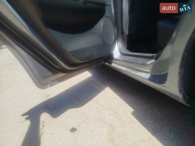 Сірий Мазда 6, об'ємом двигуна 2 л та пробігом 202 тис. км за 4000 $, фото 33 на Automoto.ua