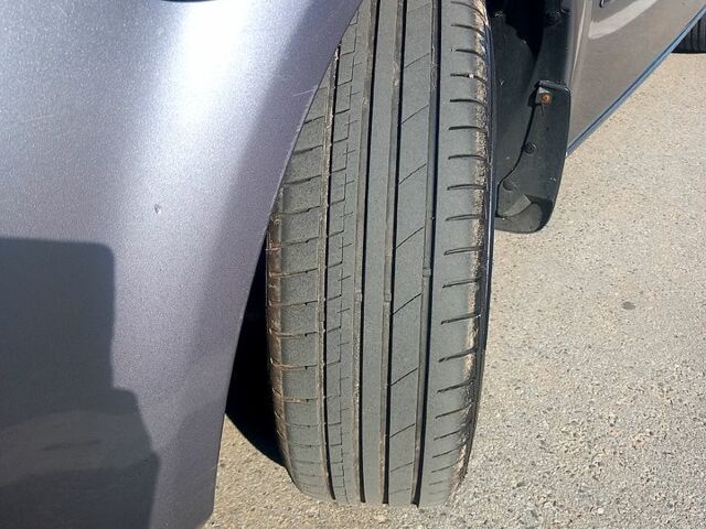 Сірий Мазда 6, об'ємом двигуна 1.8 л та пробігом 232 тис. км за 4000 $, фото 7 на Automoto.ua