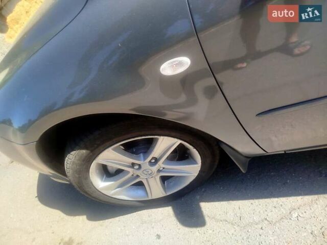 Сірий Мазда 6, об'ємом двигуна 2 л та пробігом 202 тис. км за 4000 $, фото 26 на Automoto.ua
