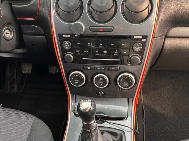 Серый Мазда 6, объемом двигателя 2 л и пробегом 260 тыс. км за 4900 $, фото 9 на Automoto.ua