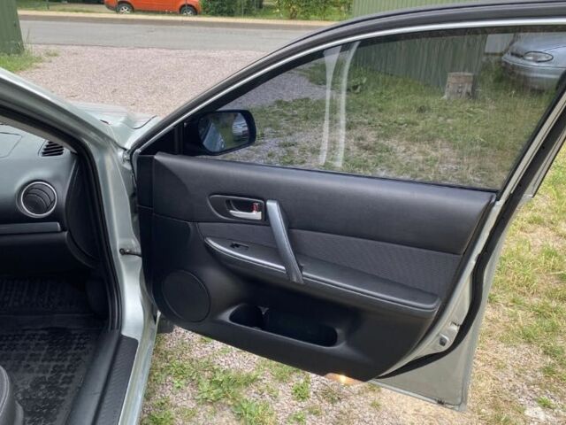 Сірий Мазда 6, об'ємом двигуна 1.8 л та пробігом 306 тис. км за 4500 $, фото 7 на Automoto.ua