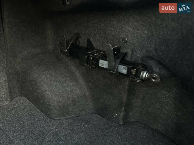 Сірий Мазда 6, об'ємом двигуна 2.3 л та пробігом 130 тис. км за 6750 $, фото 39 на Automoto.ua