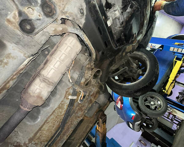 Серый Мазда 6, объемом двигателя 2 л и пробегом 244 тыс. км за 4600 $, фото 21 на Automoto.ua