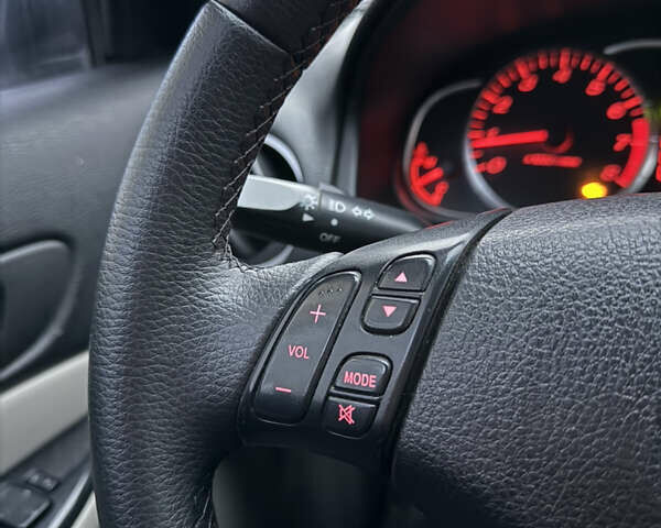 Серый Мазда 6, объемом двигателя 2 л и пробегом 323 тыс. км за 4750 $, фото 25 на Automoto.ua