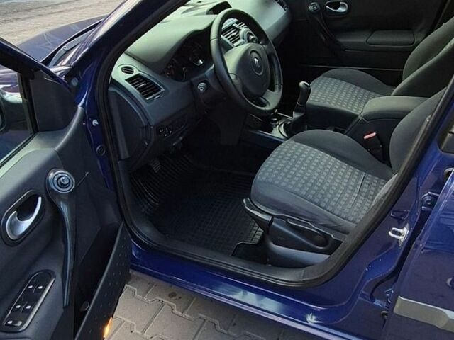 Серый Мазда 6, объемом двигателя 2 л и пробегом 332 тыс. км за 4750 $, фото 2 на Automoto.ua
