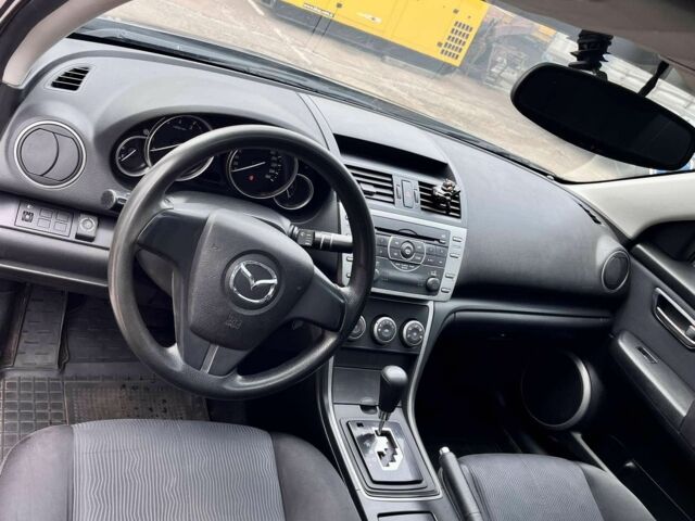 Сірий Мазда 6, об'ємом двигуна 2 л та пробігом 349 тис. км за 4600 $, фото 6 на Automoto.ua