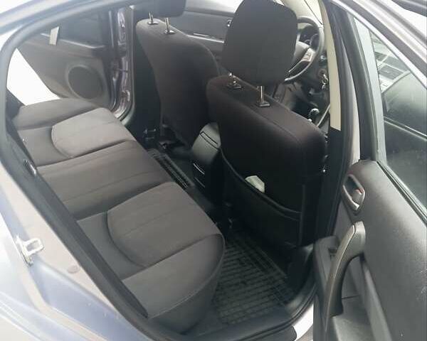 Сірий Мазда 6, об'ємом двигуна 2 л та пробігом 326 тис. км за 5400 $, фото 9 на Automoto.ua