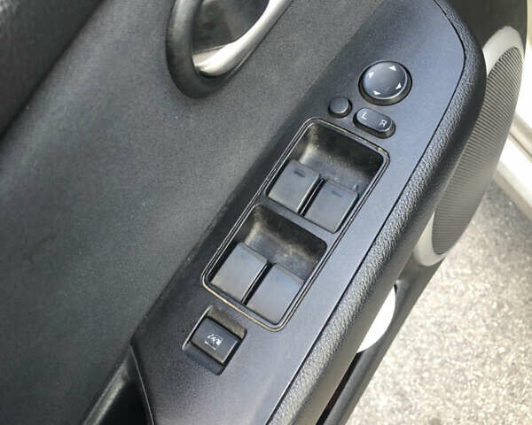 Серый Мазда 6, объемом двигателя 1.8 л и пробегом 168 тыс. км за 5500 $, фото 9 на Automoto.ua