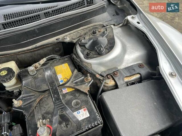 Серый Мазда 6, объемом двигателя 2.49 л и пробегом 208 тыс. км за 5800 $, фото 10 на Automoto.ua