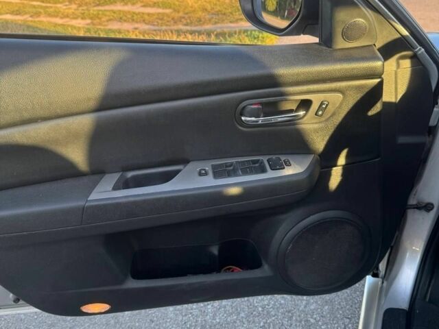 Сірий Мазда 6, об'ємом двигуна 2.5 л та пробігом 263 тис. км за 7000 $, фото 2 на Automoto.ua