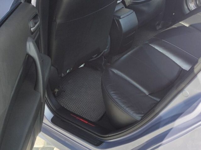 Серый Мазда 6, объемом двигателя 2 л и пробегом 295 тыс. км за 6700 $, фото 5 на Automoto.ua