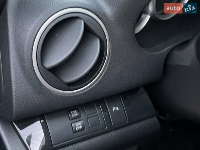Серый Мазда 6, объемом двигателя 2 л и пробегом 136 тыс. км за 7500 $, фото 20 на Automoto.ua