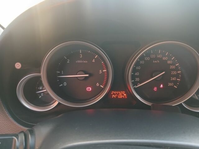 Сірий Мазда 6, об'ємом двигуна 2 л та пробігом 240 тис. км за 7200 $, фото 6 на Automoto.ua
