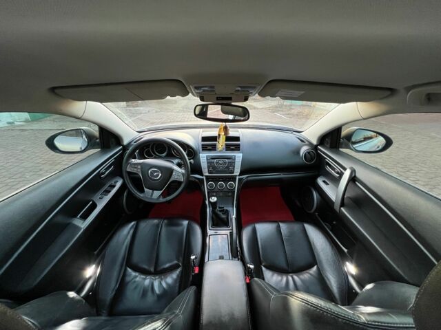 Сірий Мазда 6, об'ємом двигуна 2.5 л та пробігом 252 тис. км за 6850 $, фото 2 на Automoto.ua