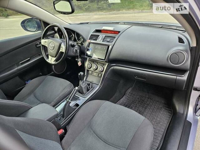 Серый Мазда 6, объемом двигателя 2 л и пробегом 284 тыс. км за 7000 $, фото 5 на Automoto.ua