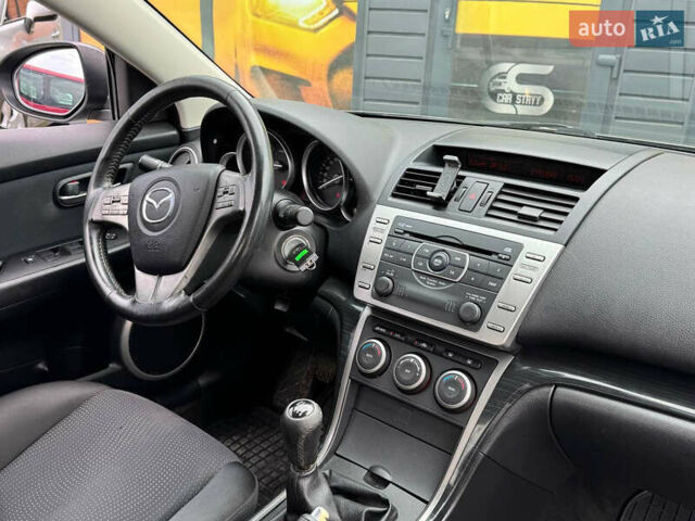 Сірий Мазда 6, об'ємом двигуна 2 л та пробігом 283 тис. км за 5999 $, фото 33 на Automoto.ua