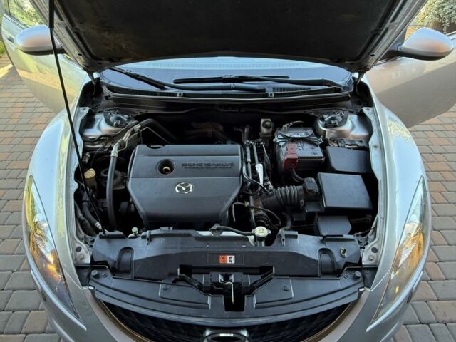 Серый Мазда 6, объемом двигателя 2 л и пробегом 203 тыс. км за 8000 $, фото 4 на Automoto.ua