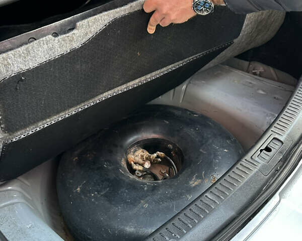 Сірий Мазда 6, об'ємом двигуна 2 л та пробігом 222 тис. км за 6200 $, фото 22 на Automoto.ua