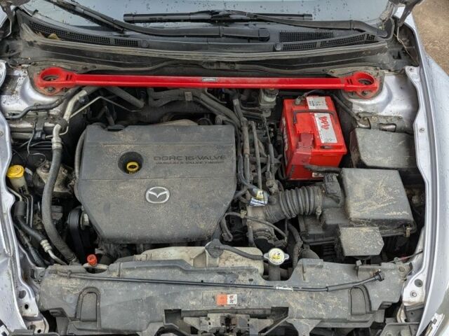 Серый Мазда 6, объемом двигателя 2 л и пробегом 239 тыс. км за 2700 $, фото 5 на Automoto.ua