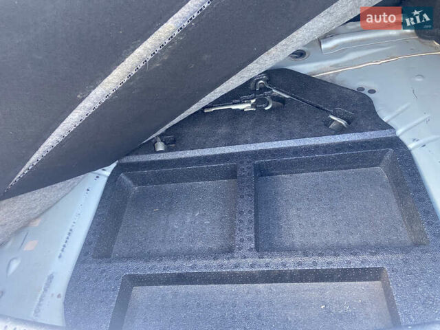 Серый Мазда 6, объемом двигателя 2.5 л и пробегом 238 тыс. км за 6300 $, фото 24 на Automoto.ua