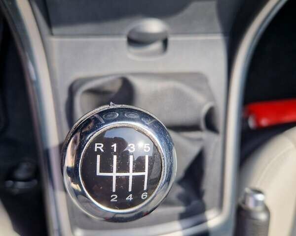 Серый Мазда 6, объемом двигателя 2 л и пробегом 176 тыс. км за 7400 $, фото 12 на Automoto.ua