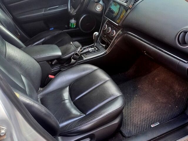 Серый Мазда 6, объемом двигателя 2 л и пробегом 264 тыс. км за 7000 $, фото 6 на Automoto.ua