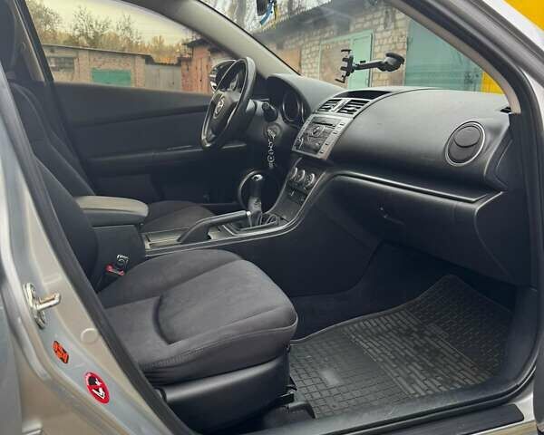Сірий Мазда 6, об'ємом двигуна 1.8 л та пробігом 273 тис. км за 6400 $, фото 5 на Automoto.ua