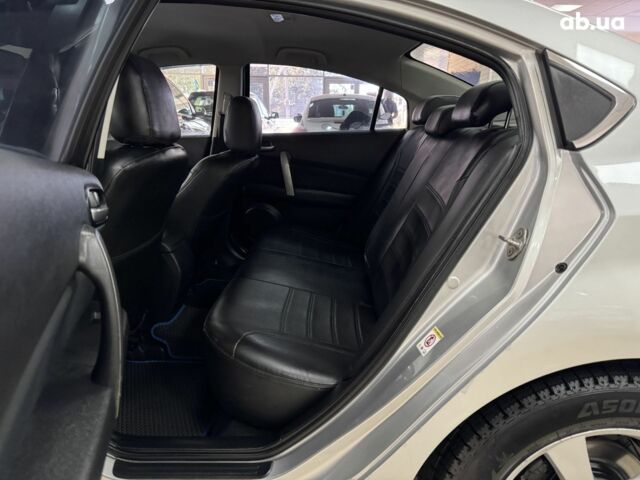 Сірий Мазда 6, об'ємом двигуна 0 л та пробігом 177 тис. км за 6000 $, фото 11 на Automoto.ua