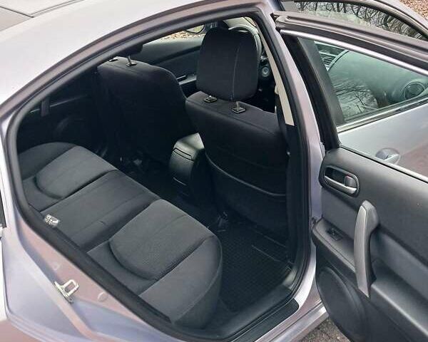 Серый Мазда 6, объемом двигателя 2 л и пробегом 200 тыс. км за 5500 $, фото 6 на Automoto.ua