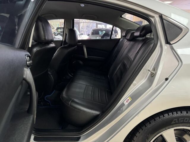 Сірий Мазда 6, об'ємом двигуна 2 л та пробігом 177 тис. км за 6000 $, фото 8 на Automoto.ua