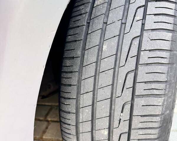 Серый Мазда 6, объемом двигателя 2 л и пробегом 279 тыс. км за 6099 $, фото 19 на Automoto.ua