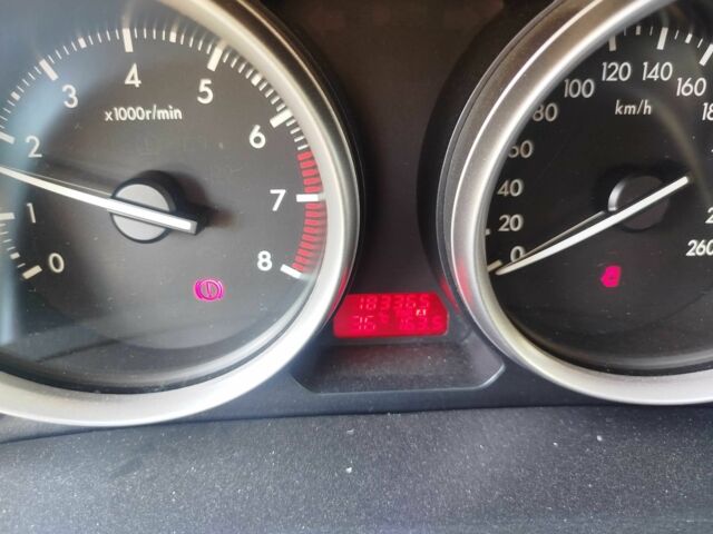 Сірий Мазда 6, об'ємом двигуна 1.8 л та пробігом 183 тис. км за 3900 $, фото 6 на Automoto.ua