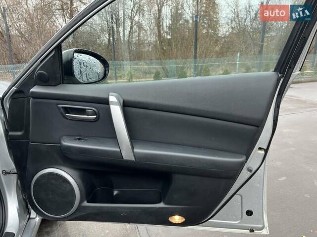 Серый Мазда 6, объемом двигателя 2.18 л и пробегом 214 тыс. км за 6800 $, фото 12 на Automoto.ua