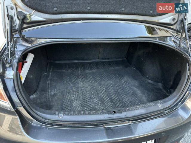 Серый Мазда 6, объемом двигателя 2.49 л и пробегом 298 тыс. км за 7999 $, фото 22 на Automoto.ua