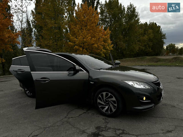 Серый Мазда 6, объемом двигателя 1.8 л и пробегом 170 тыс. км за 7650 $, фото 55 на Automoto.ua