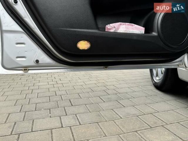Сірий Мазда 6, об'ємом двигуна 2.49 л та пробігом 228 тис. км за 6800 $, фото 20 на Automoto.ua