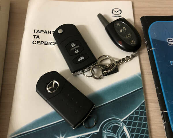 Серый Мазда 6, объемом двигателя 2 л и пробегом 106 тыс. км за 10000 $, фото 26 на Automoto.ua