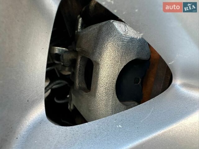 Сірий Мазда 6, об'ємом двигуна 2 л та пробігом 145 тис. км за 11950 $, фото 51 на Automoto.ua