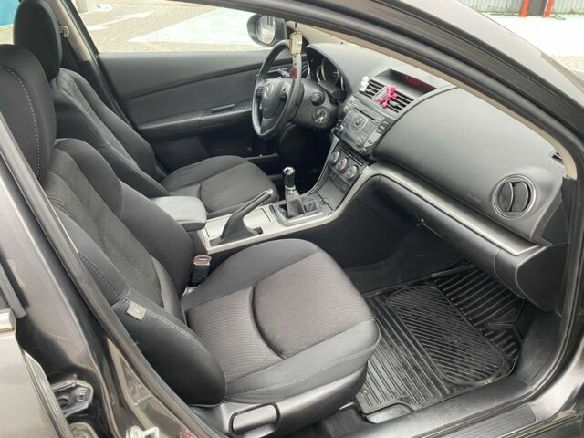 Серый Мазда 6, объемом двигателя 1.8 л и пробегом 216 тыс. км за 7500 $, фото 6 на Automoto.ua