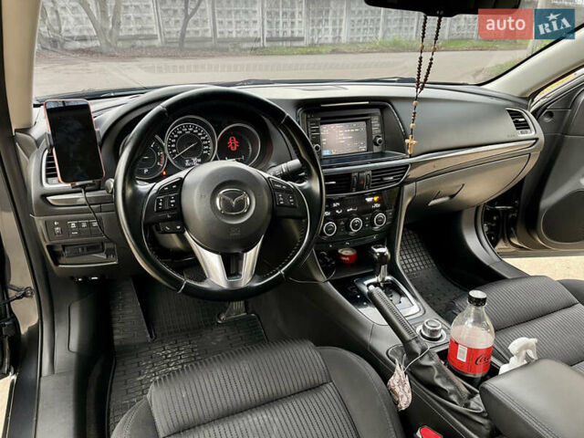Серый Мазда 6, объемом двигателя 2.19 л и пробегом 302 тыс. км за 10000 $, фото 22 на Automoto.ua