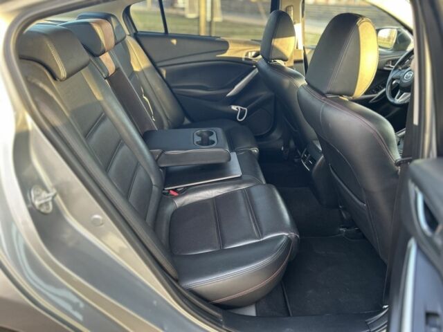 Серый Мазда 6, объемом двигателя 2.2 л и пробегом 278 тыс. км за 10600 $, фото 5 на Automoto.ua